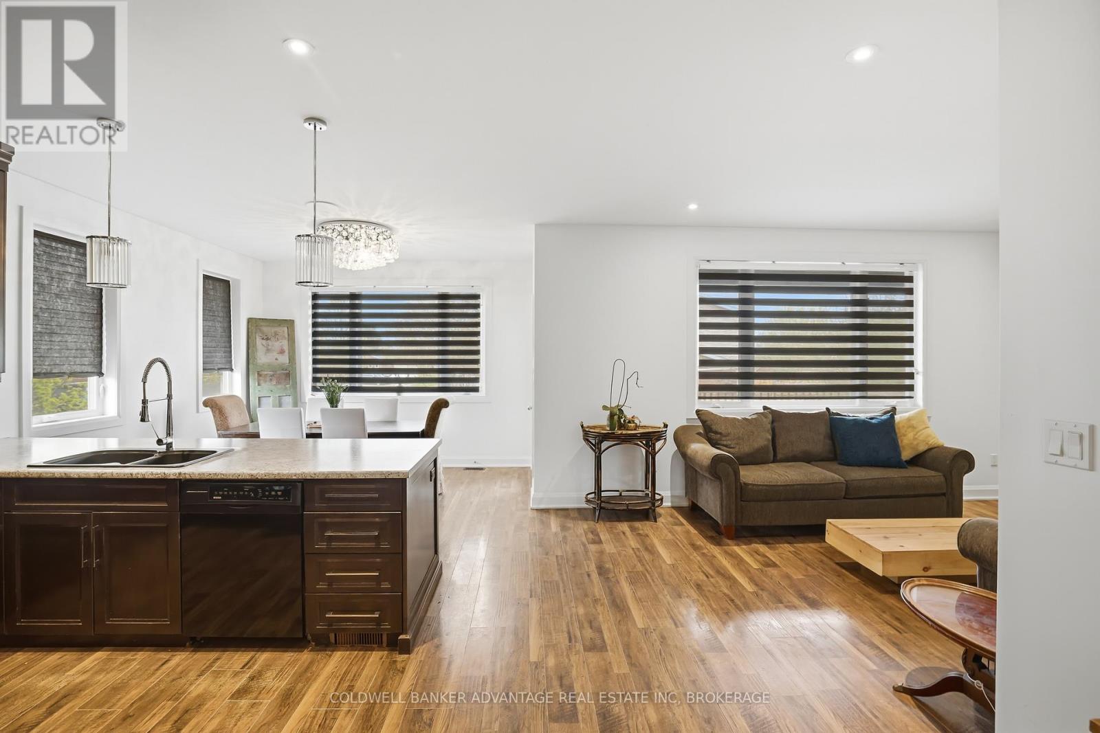 3 ASCOT COURT - 7