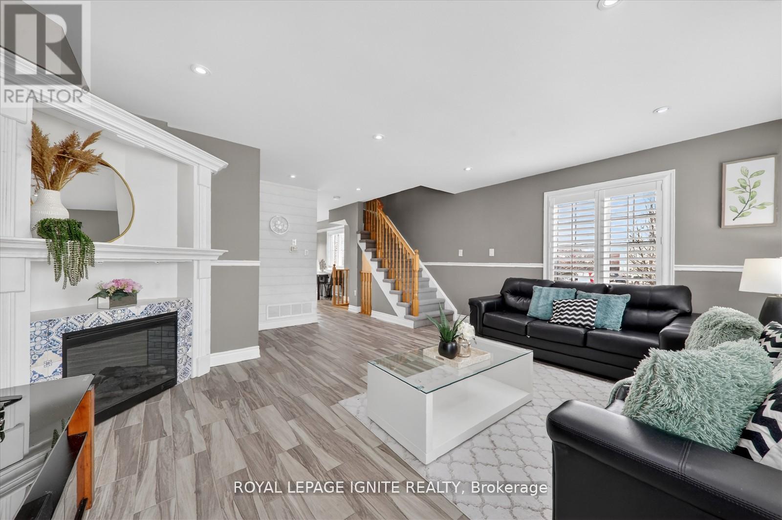 #27 571 LONGWORTH AVENUE - 12