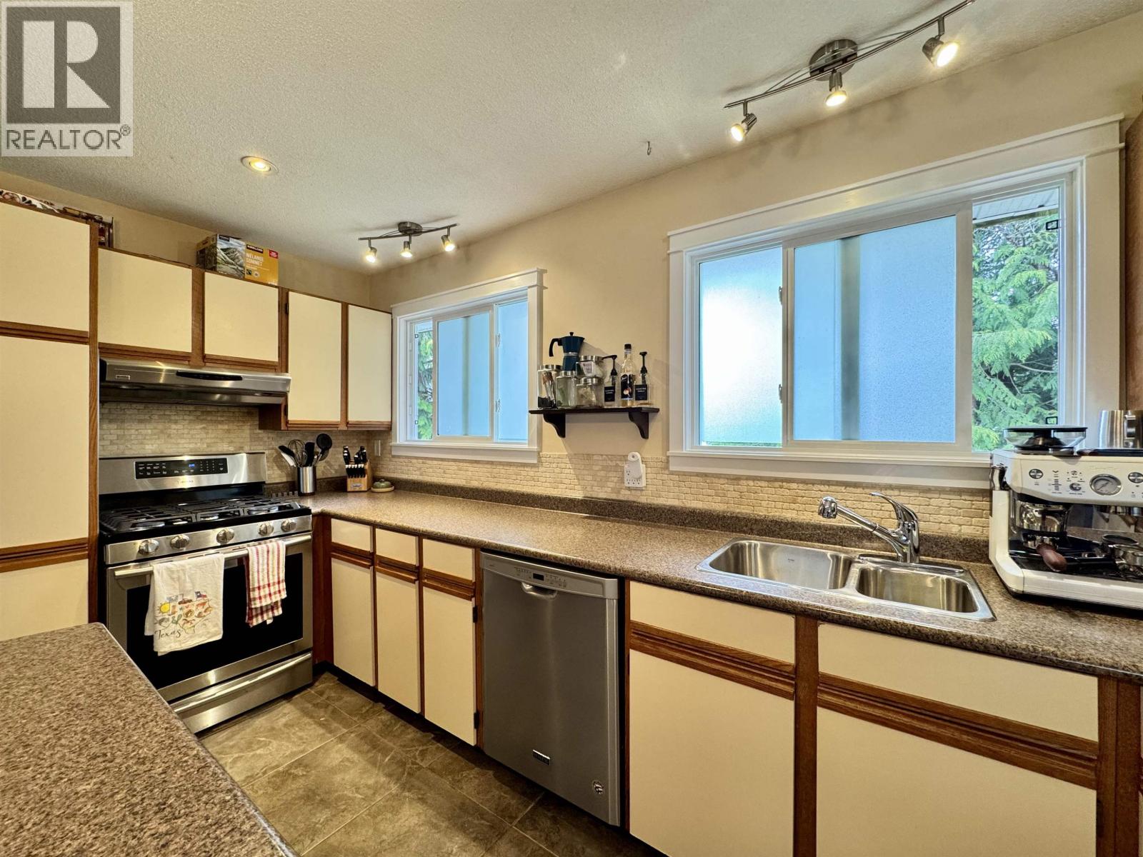 111 MCRAE PLACE