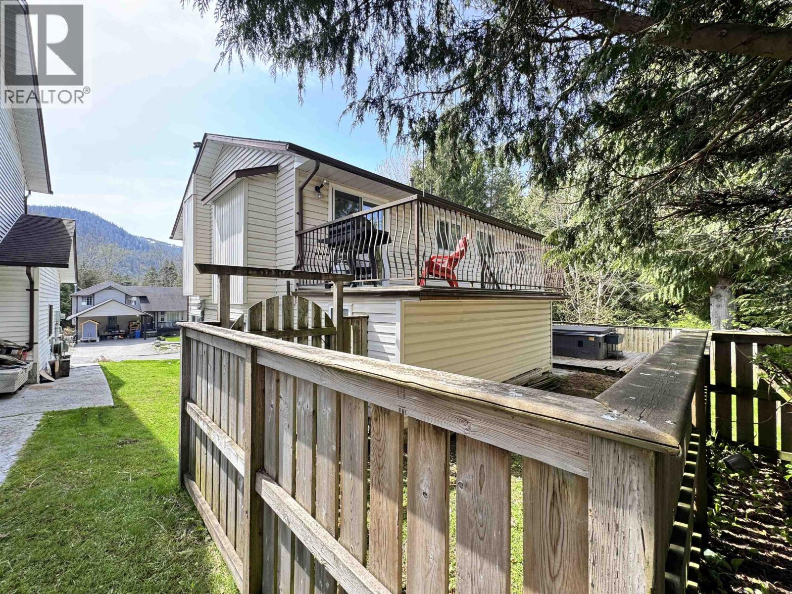 111 MCRAE PLACE
