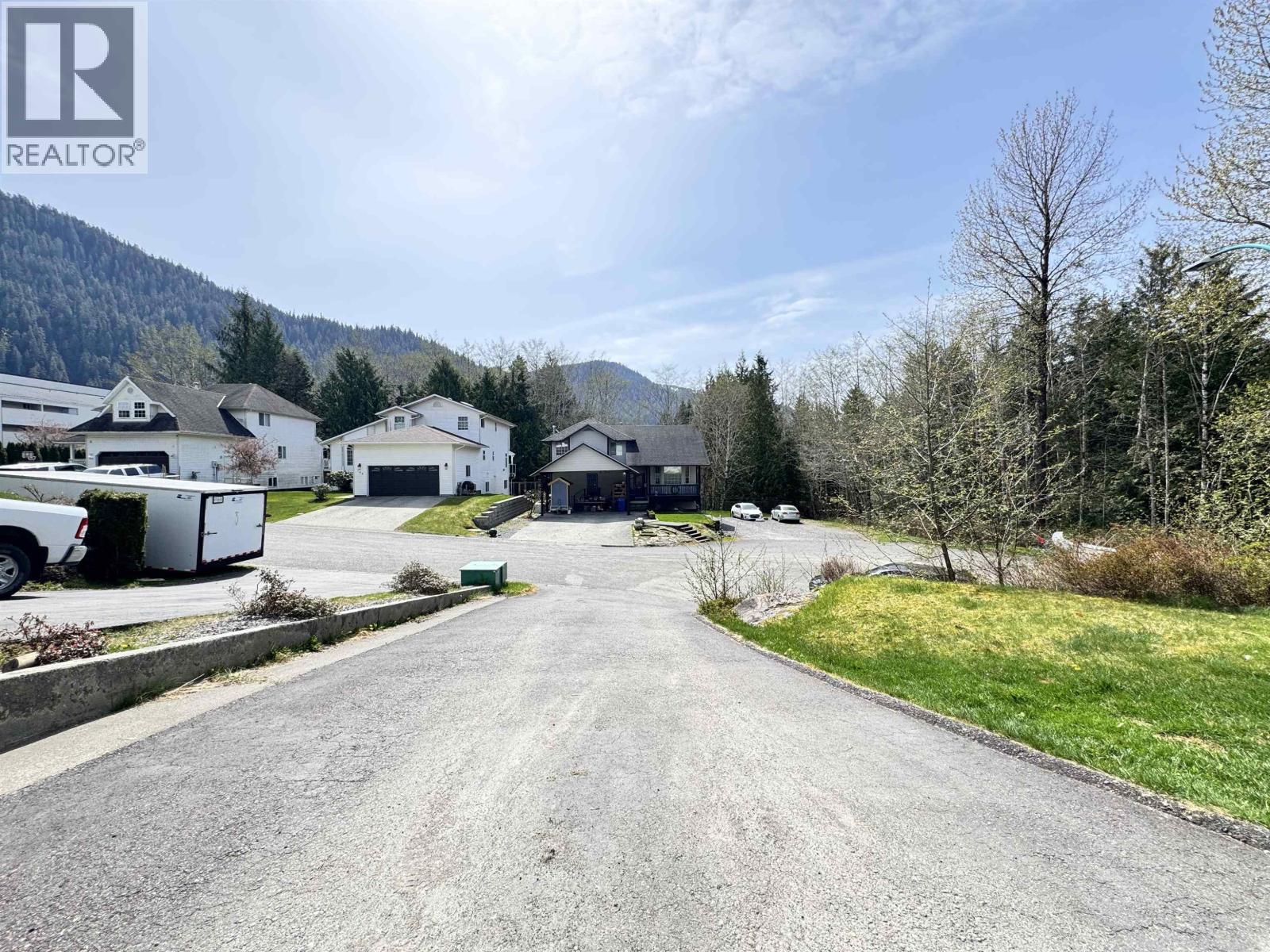 111 MCRAE PLACE