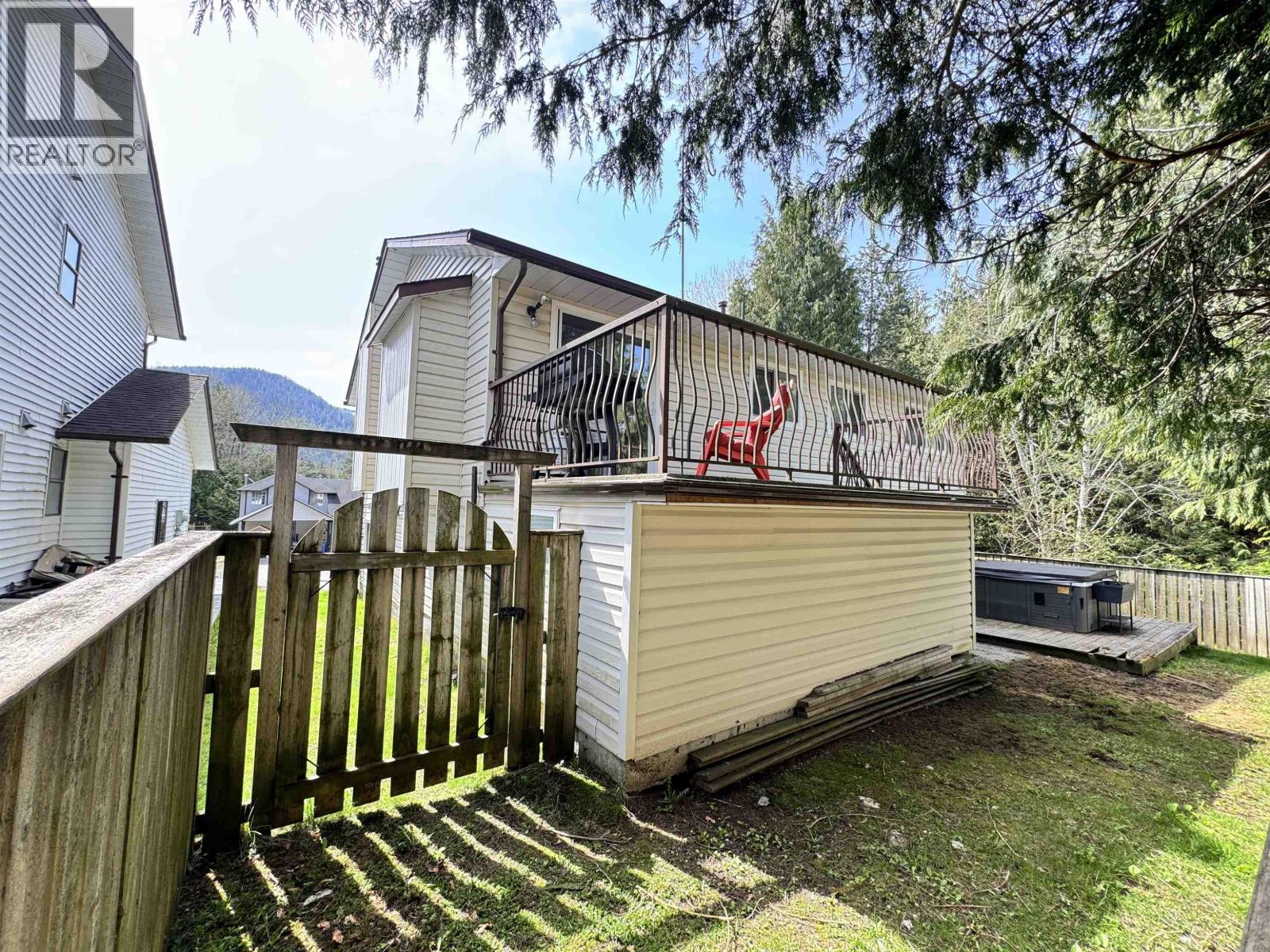 111 MCRAE PLACE