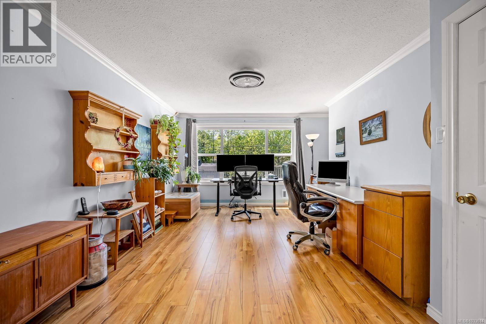 1540 Hobson Ave - 24