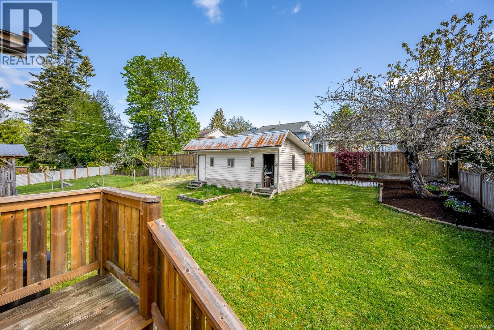1540 Hobson Ave - 43