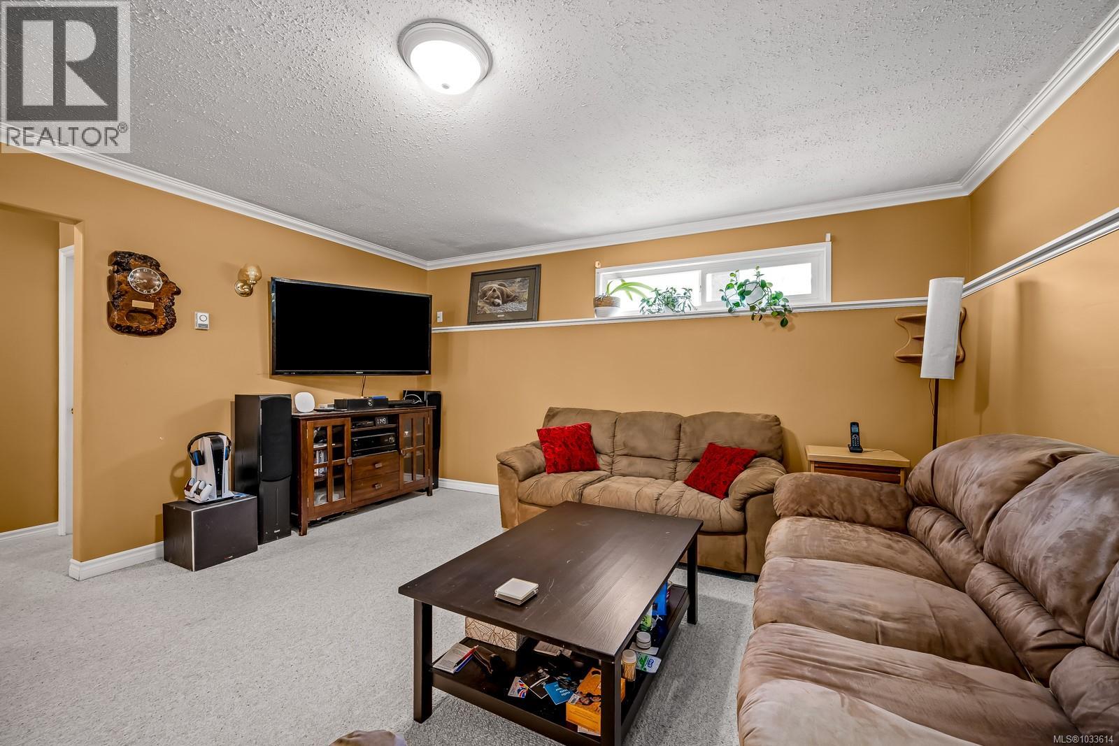 1540 Hobson Ave - 8