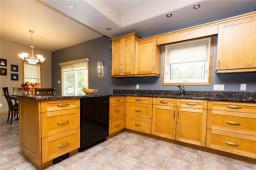 326 4th Avenue Sw, Carman, MB R0G0J0 Photo 17