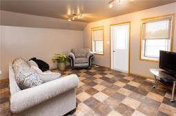 326 4th Avenue Sw, Carman, MB R0G0J0 Photo 31