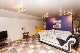 326 4th Avenue Sw, Carman, MB R0G0J0 Photo 33