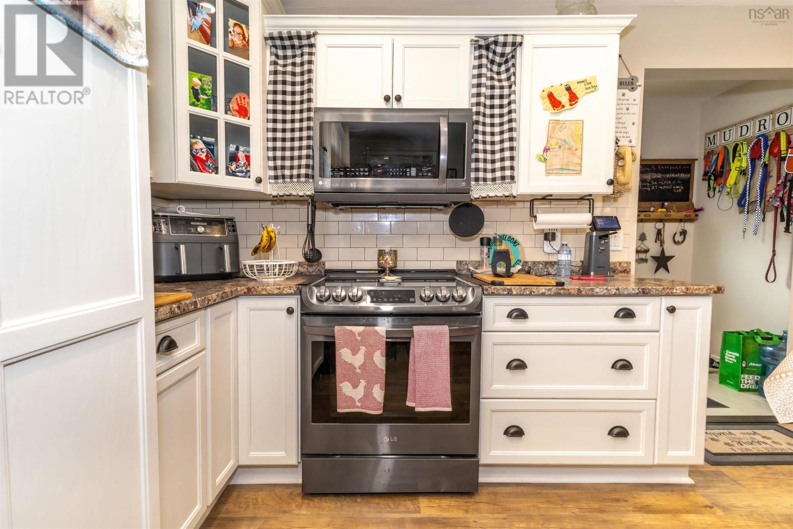 99 Blaze Road - 24