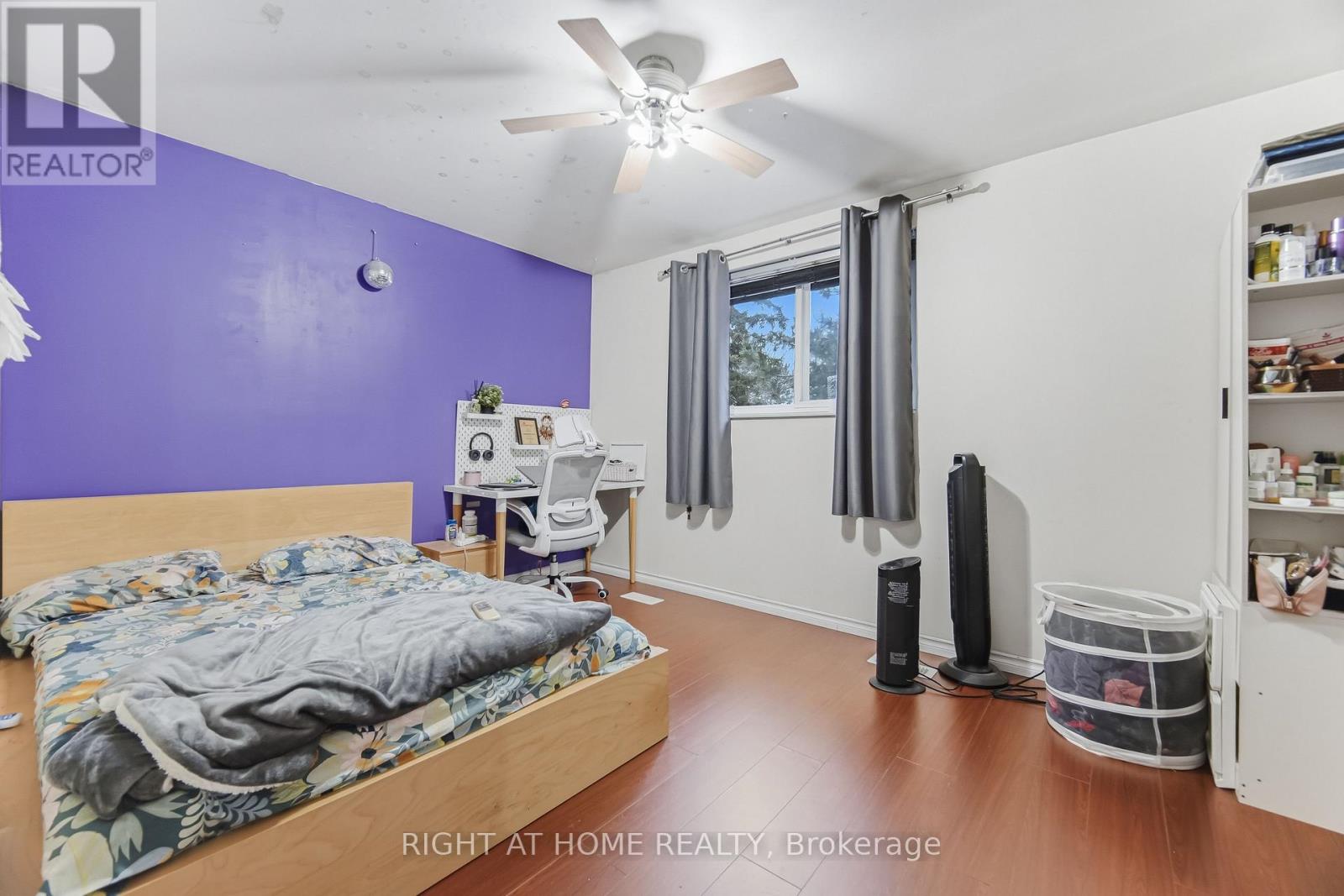 #4 415 SILVERSTONE DRIVE - 21