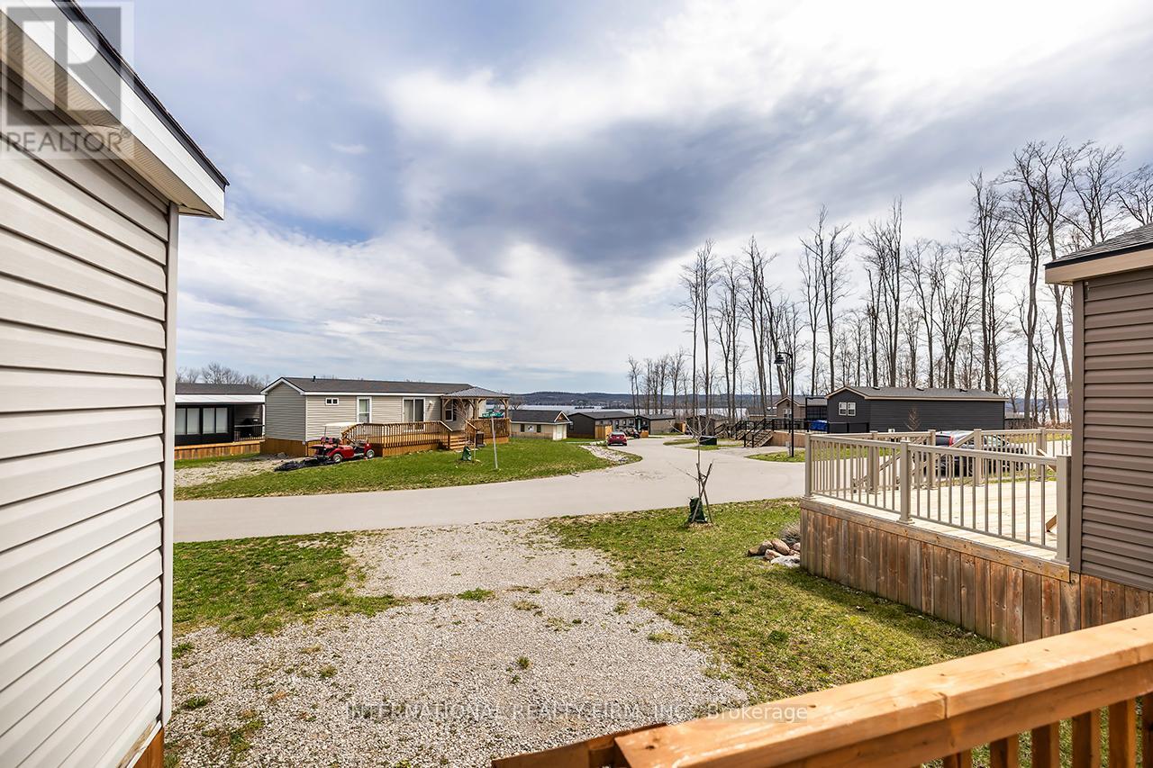 1235 VILLIERS LINE - 34 GLEN ABBEY - 12