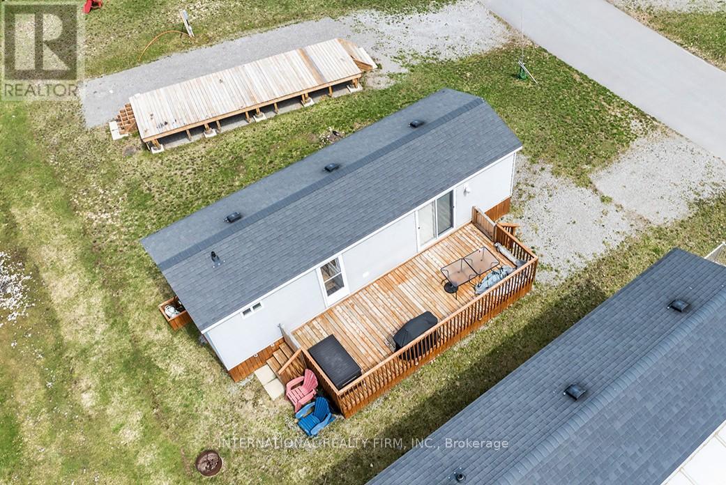 1235 VILLIERS LINE - 34 GLEN ABBEY - 15