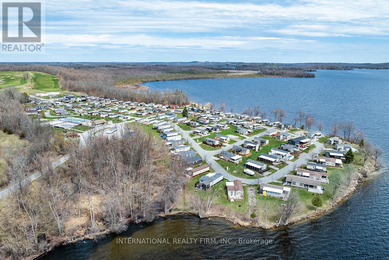 1235 VILLIERS LINE - 34 GLEN ABBEY - 22