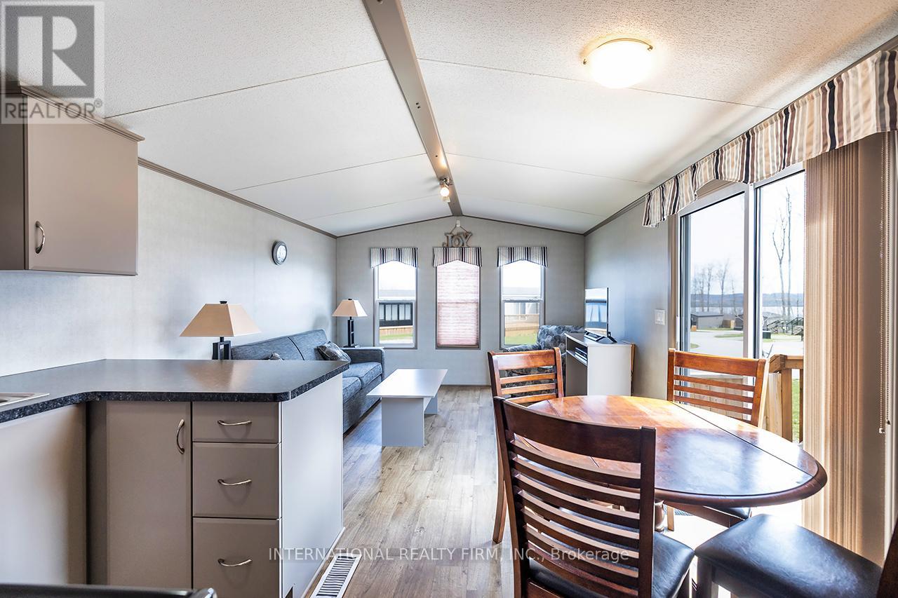 1235 VILLIERS LINE - 34 GLEN ABBEY - 5