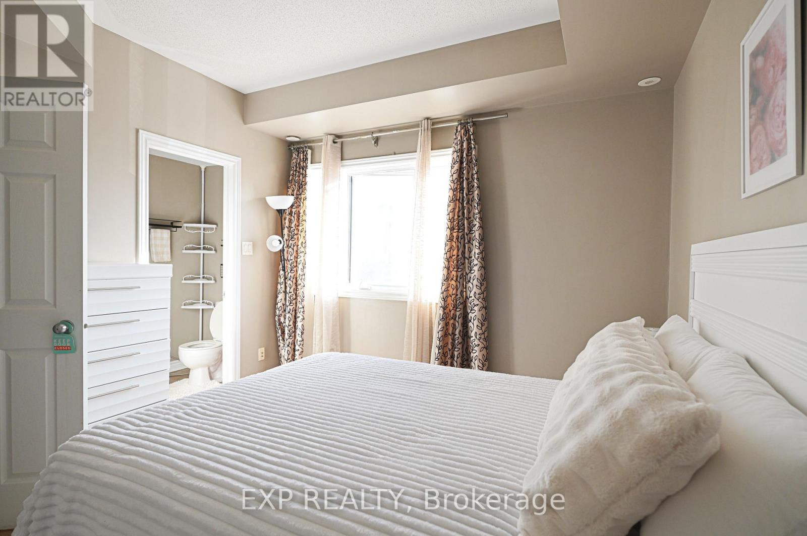 #G 1113 STITTSVILLE MAIN STREET N - 12
