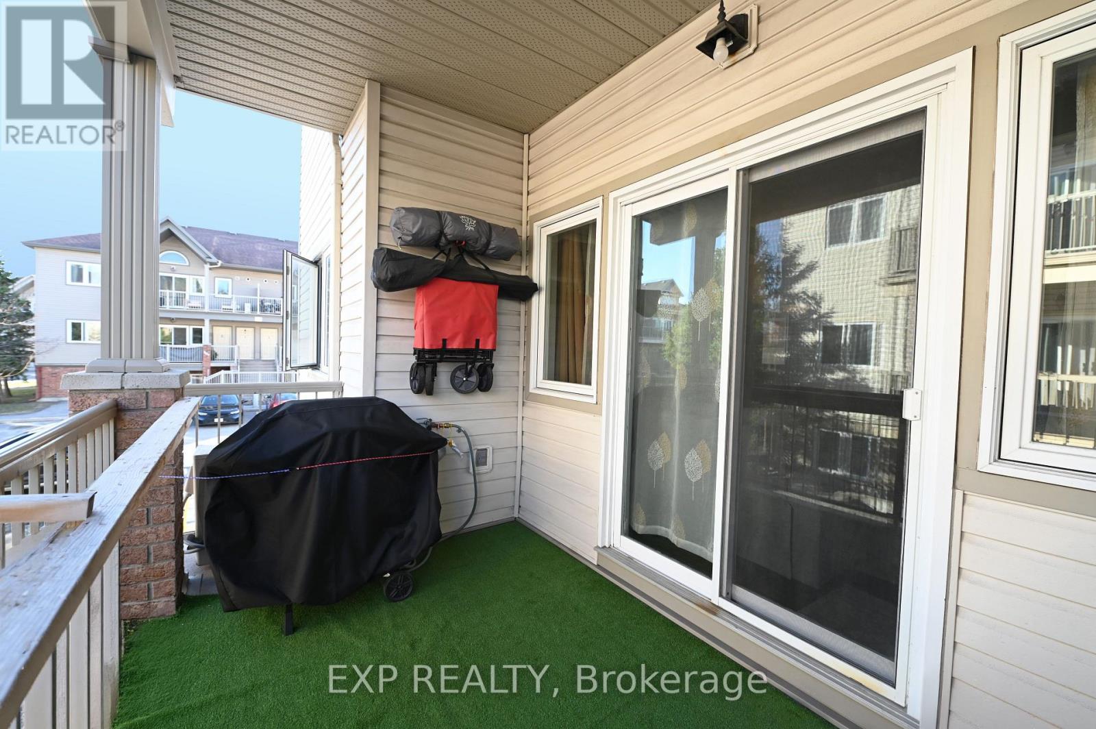 #G 1113 STITTSVILLE MAIN STREET N - 14