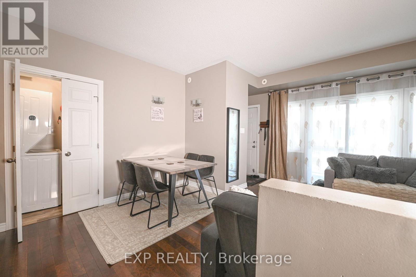 #G 1113 STITTSVILLE MAIN STREET N - 6
