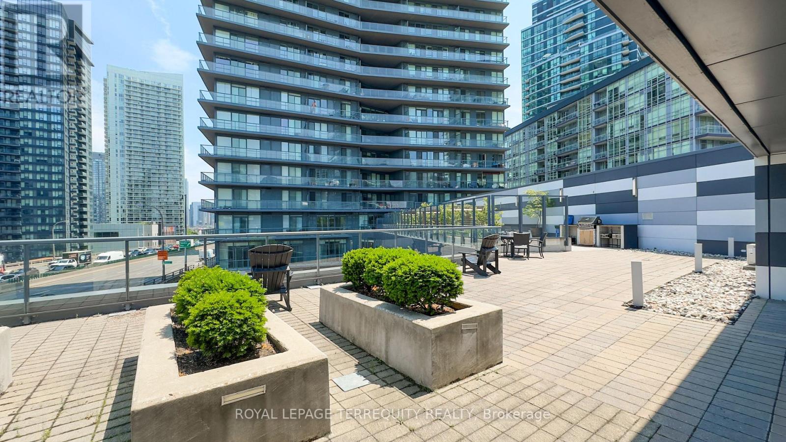 1705 - 20 BRUYERES MEWS — photo 28