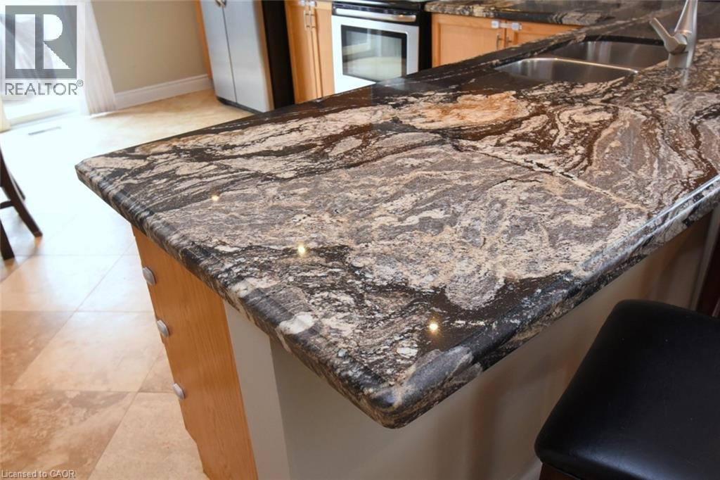 21 GLENGARY Crescent, Caledonia, Ontario, N3W2L7 — Photo 8