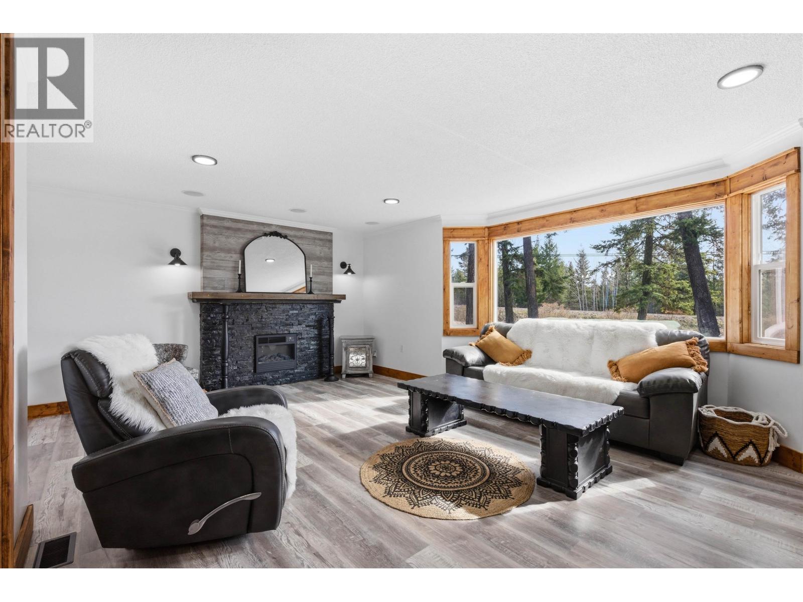 2479 BUSH ROAD - 12