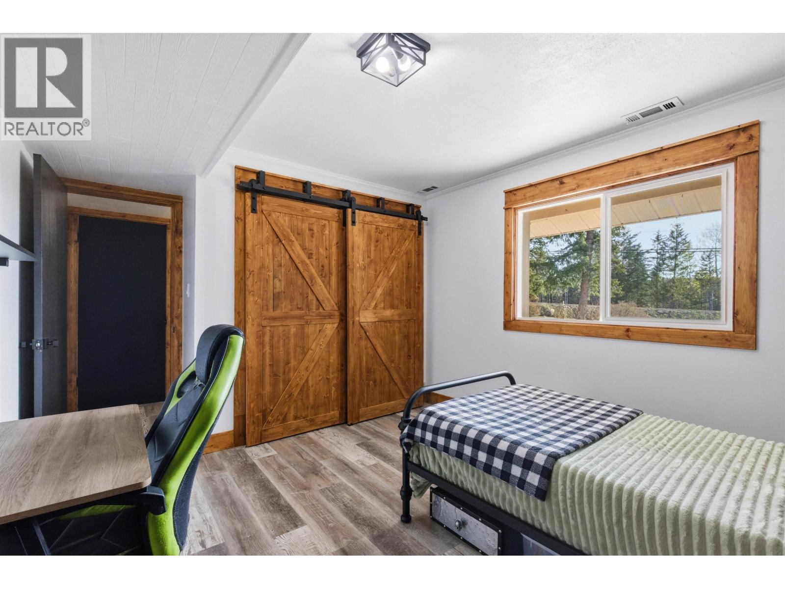 2479 BUSH ROAD - 17
