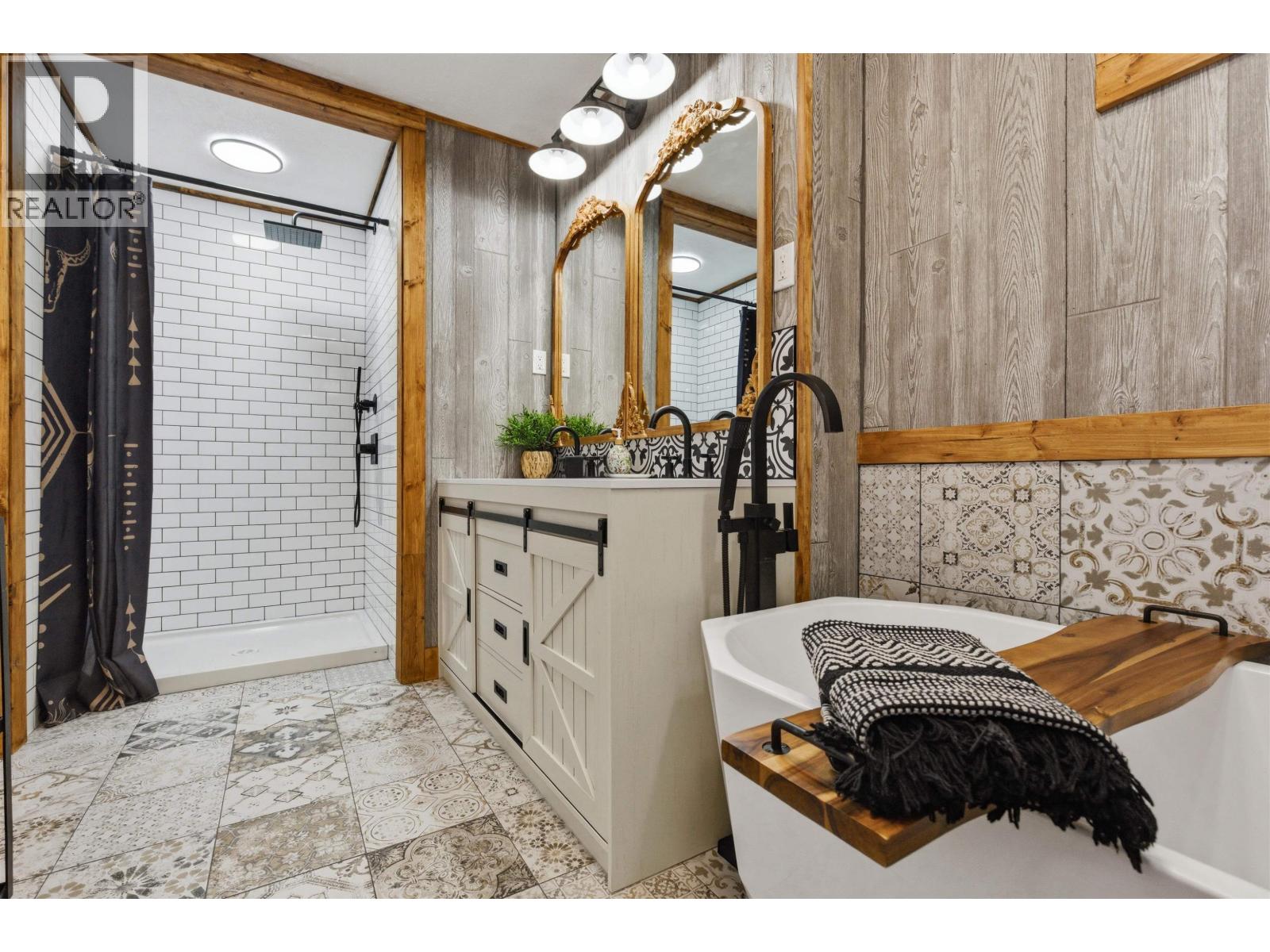 2479 BUSH ROAD - 20