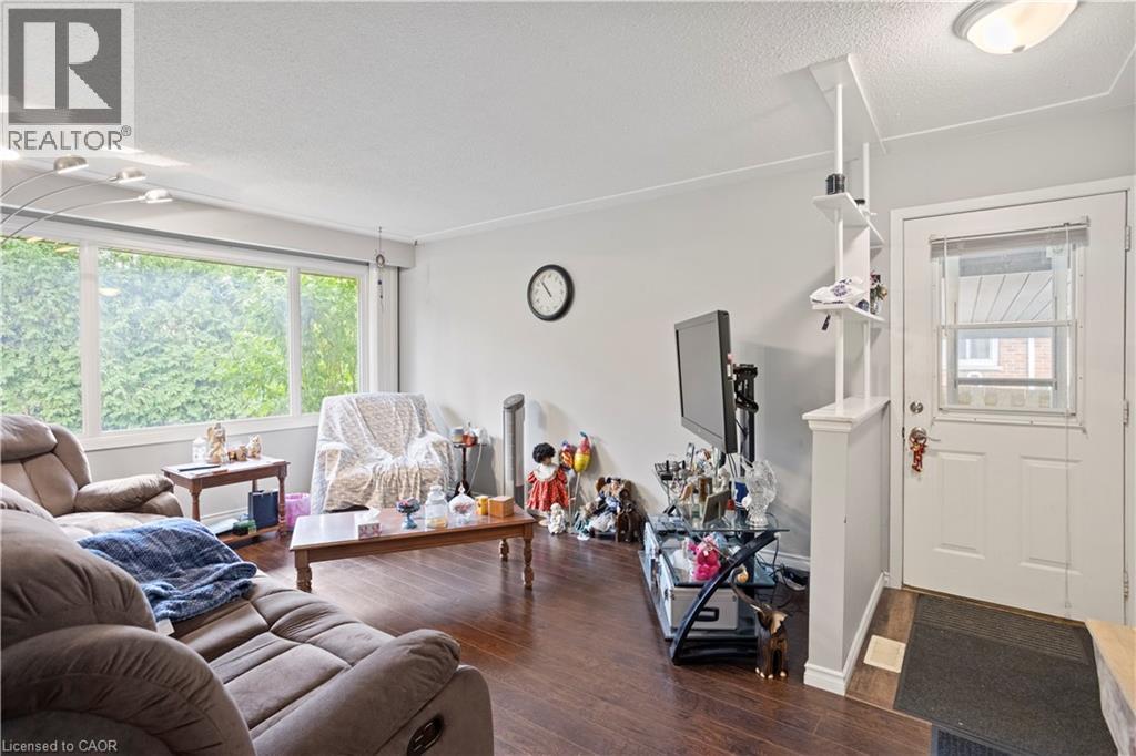 179 VANCOUVER Street - 5