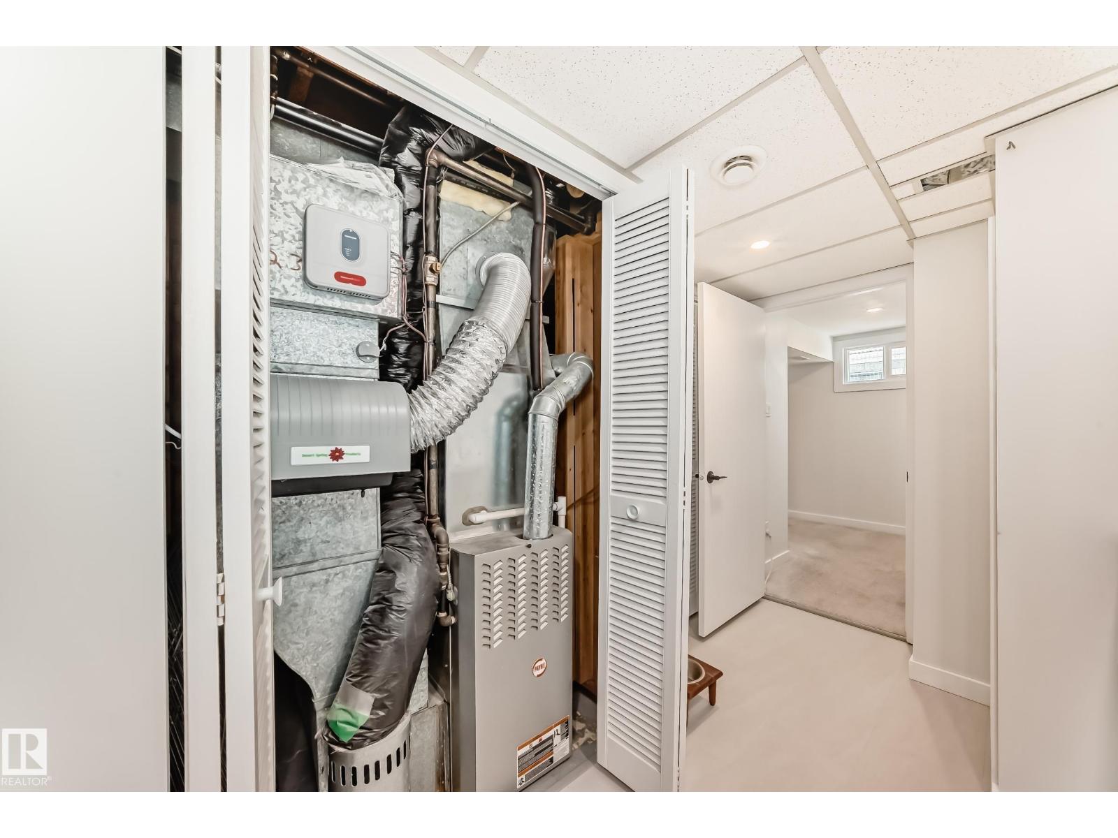 9323 70 AV NW, Edmonton