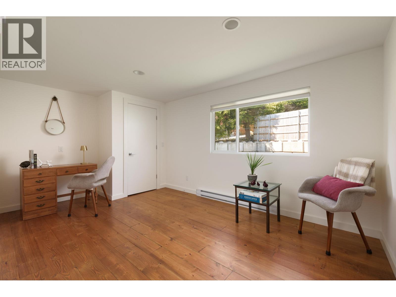 127 MAHAN ROAD, Gibsons