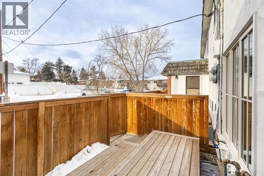 #6 6147 Buckthorn Road NW - 24