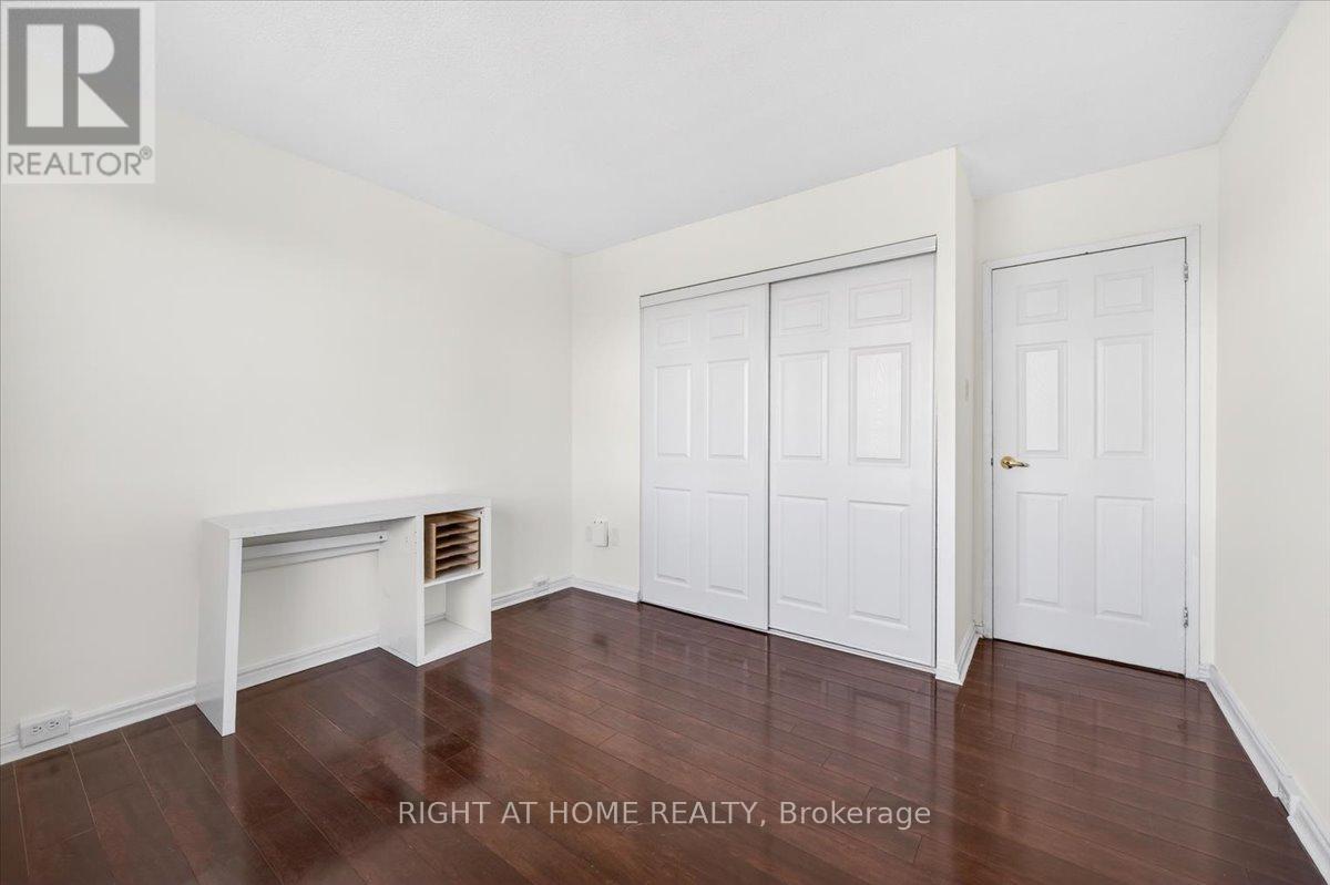 #708 100 LEEWARD GLENWAY - 20