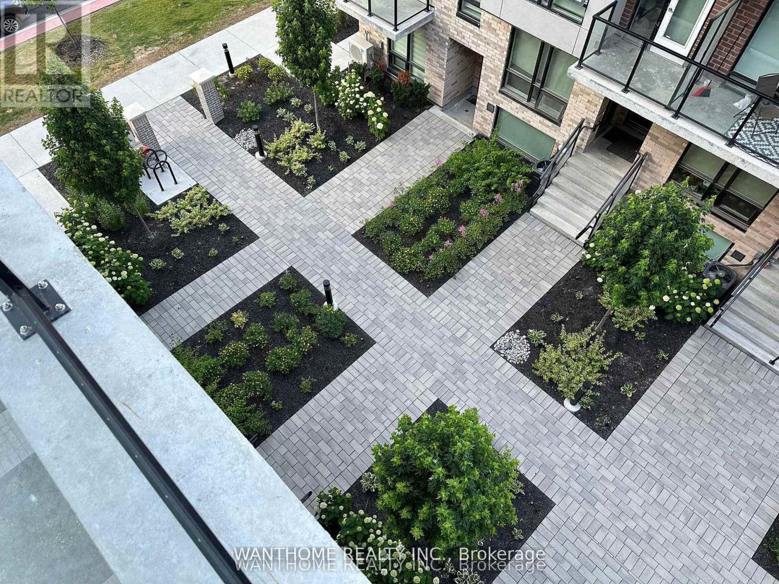 #15 861 SHEPPARD AVENUE W - 7
