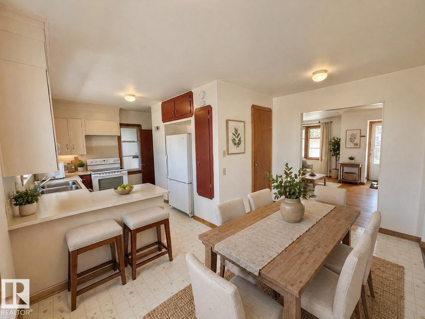 9330 72 AV NW NW, Edmonton