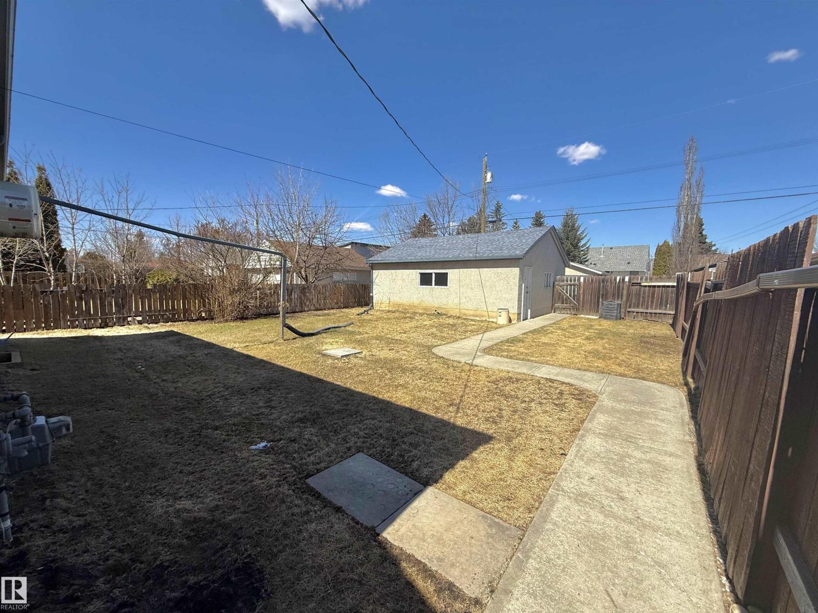 9330 72 AV NW NW, Edmonton