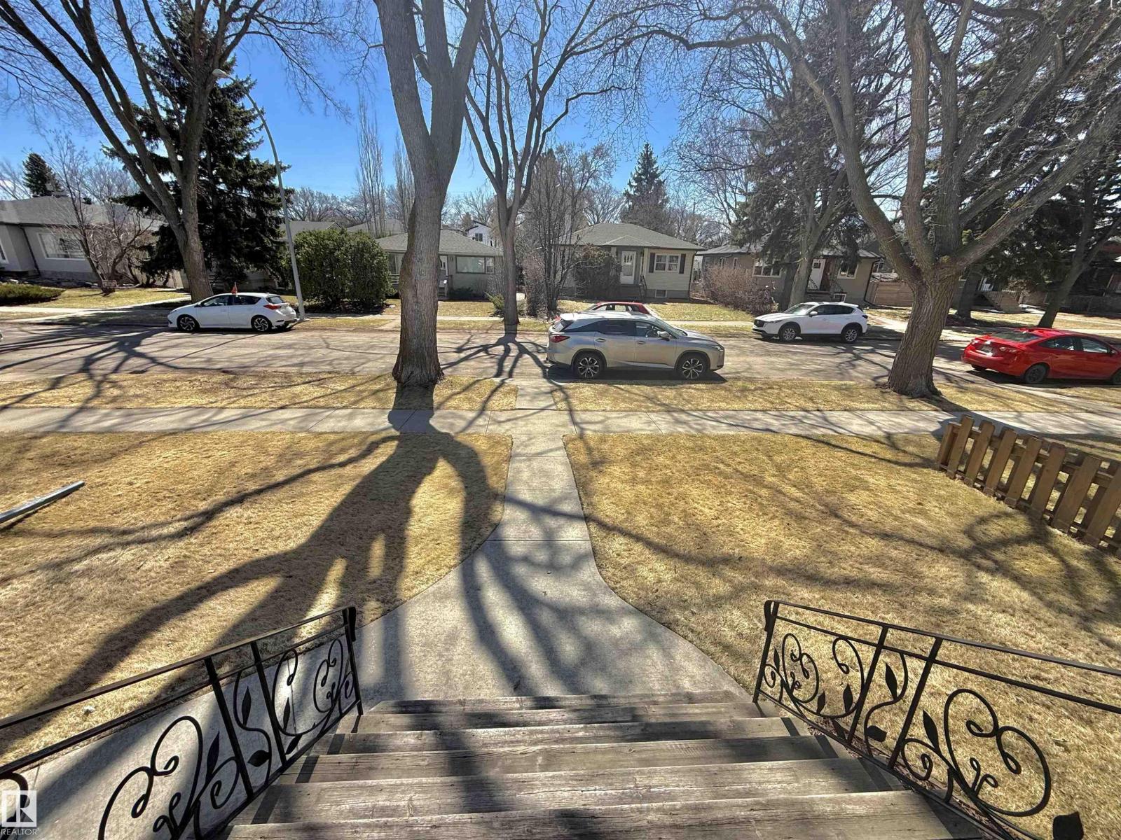 9330 72 AV NW NW, Edmonton