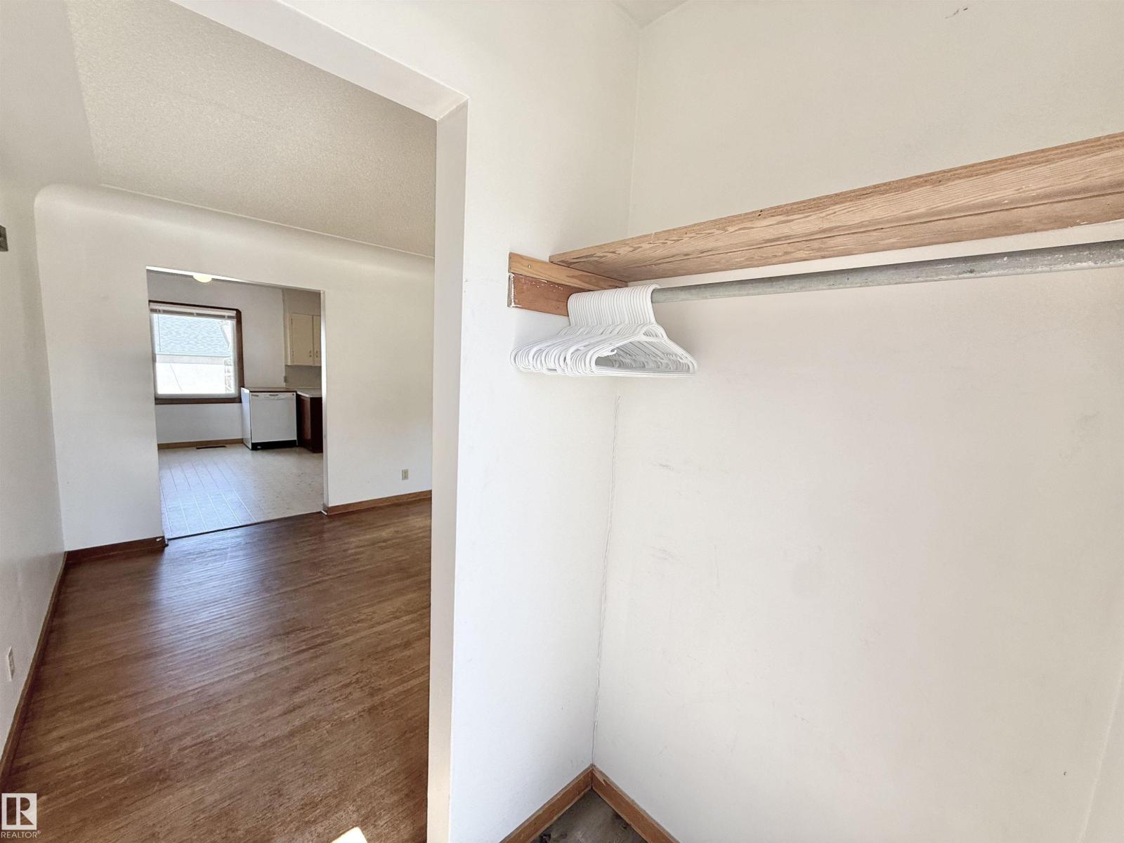 9330 72 AV NW NW, Edmonton