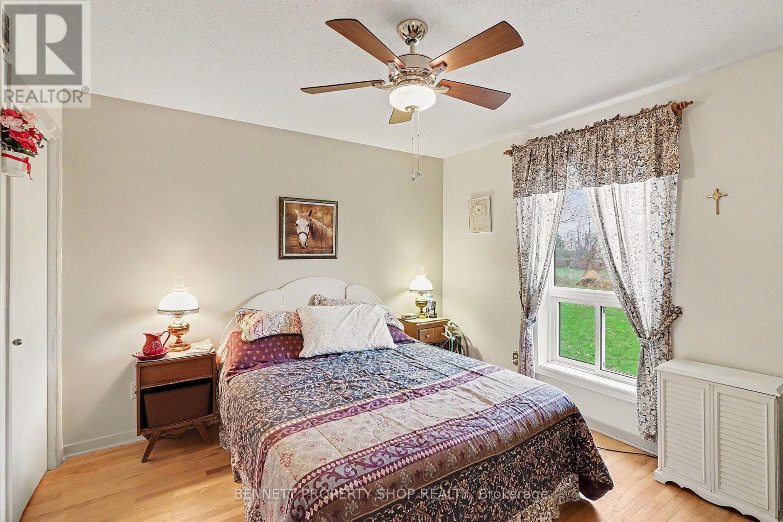 3490 LARMOURS ROAD - 16