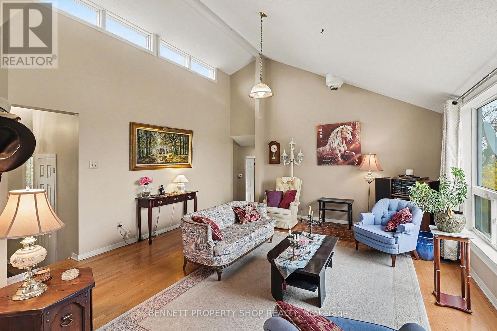 3490 LARMOURS ROAD - 9