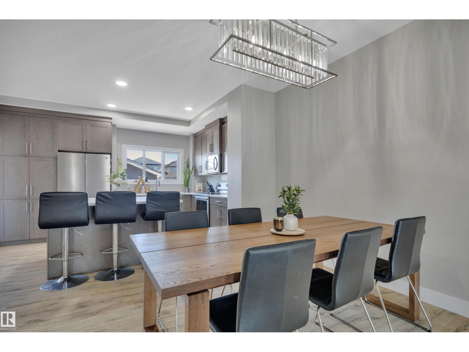 921 BERG PL, Leduc