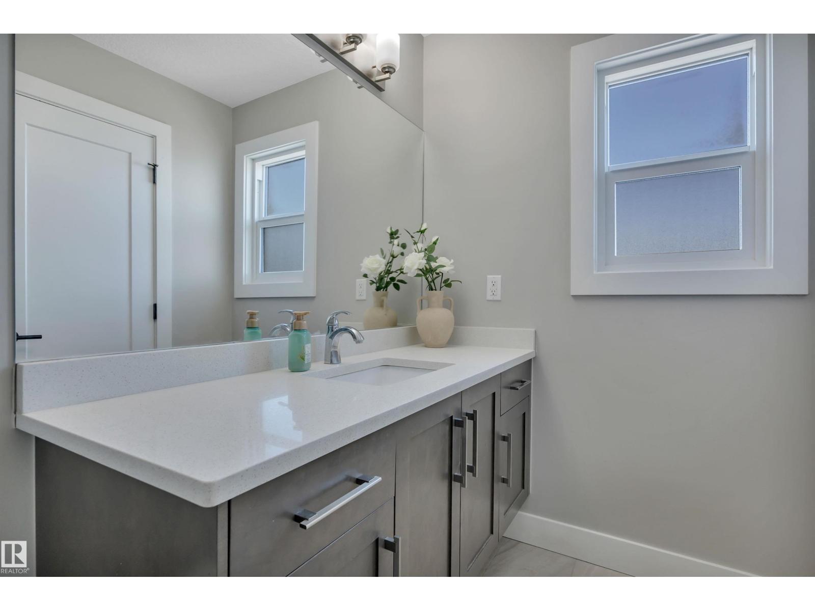 921 BERG PL, Leduc