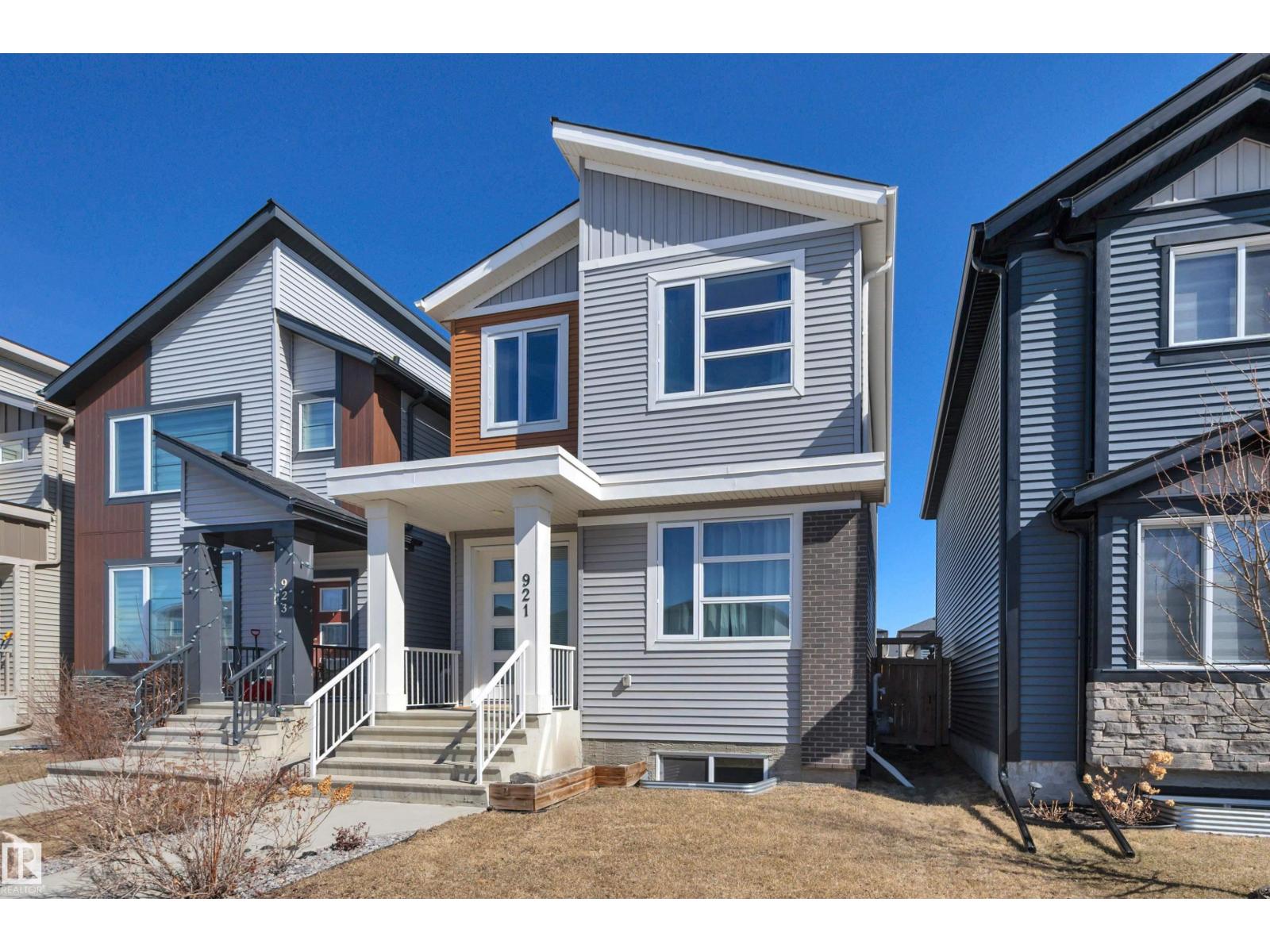 921 BERG PL, Leduc