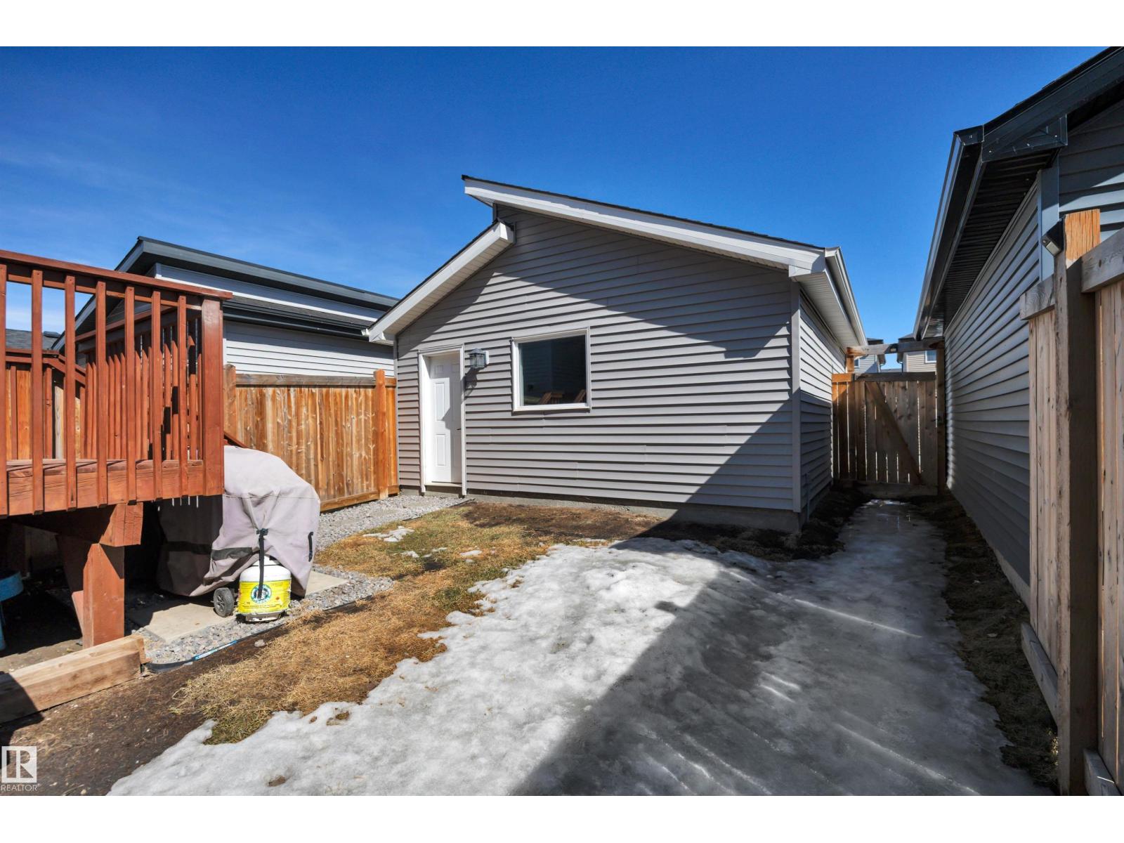 921 BERG PL, Leduc
