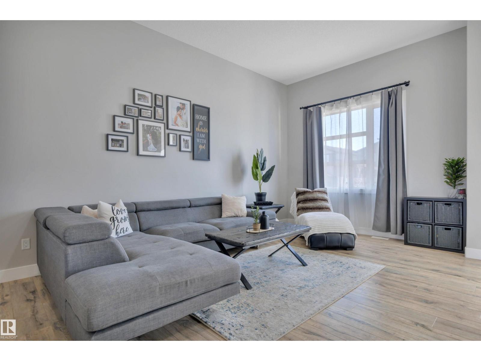 921 BERG PL, Leduc