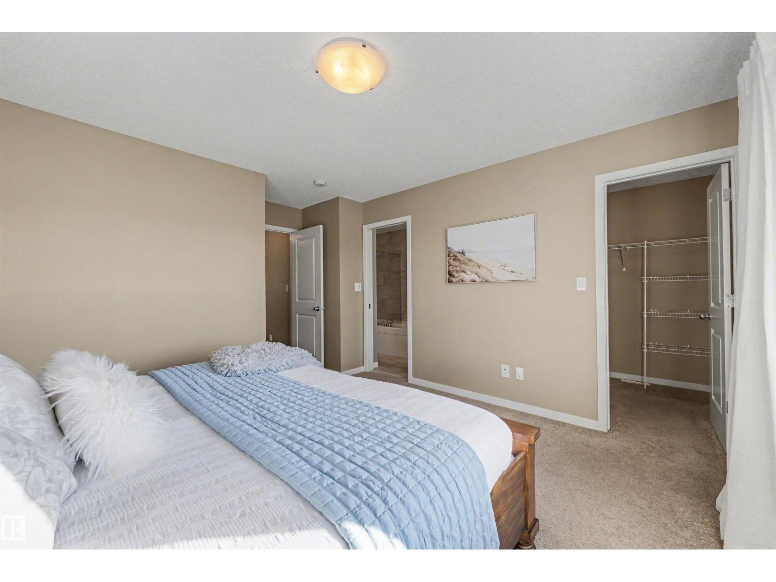 4042 CHAPPELLE GREEN GR SW, Edmonton