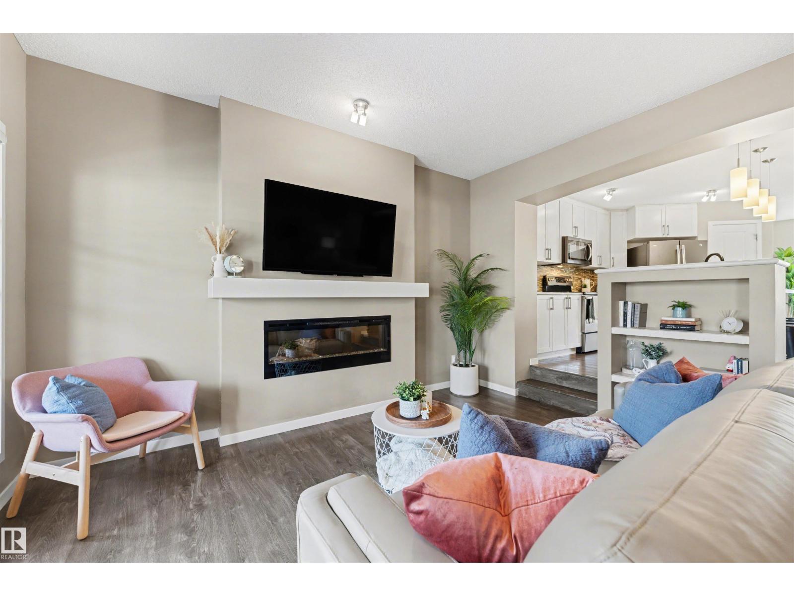 4042 CHAPPELLE GREEN GR SW, Edmonton