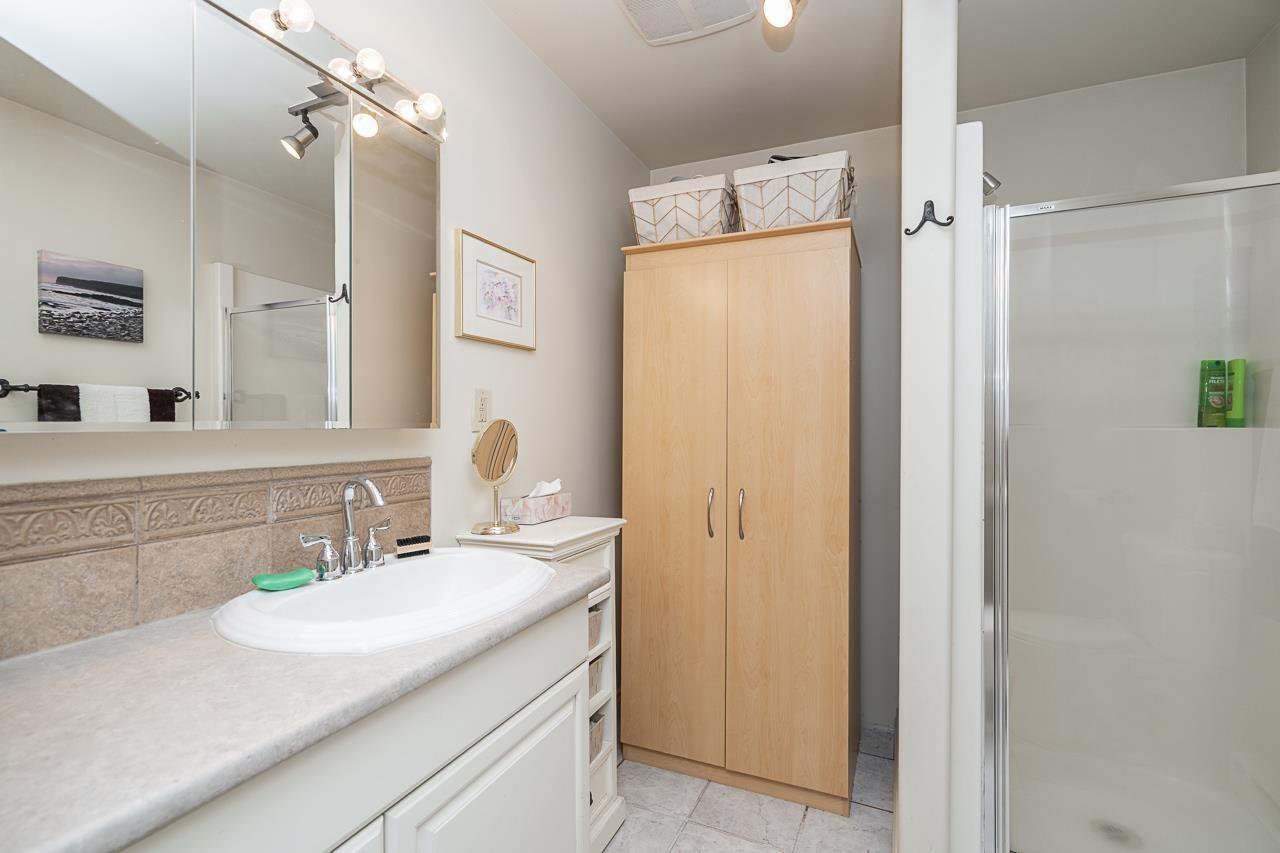 12845 SYLVESTER ROAD — photo 15