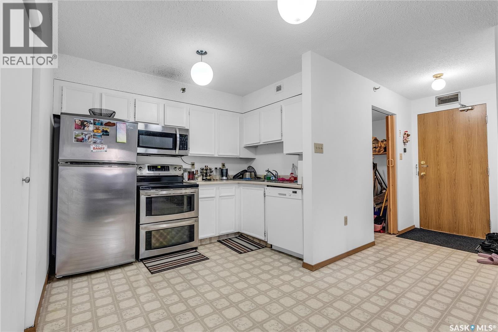 #305 405 5th AVENUE N - 5