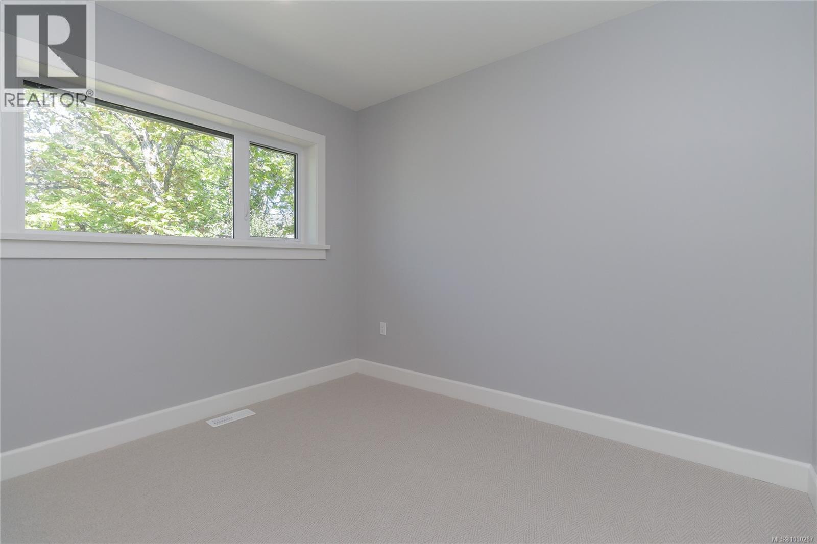 #103 1048 Clarke Rd - 19