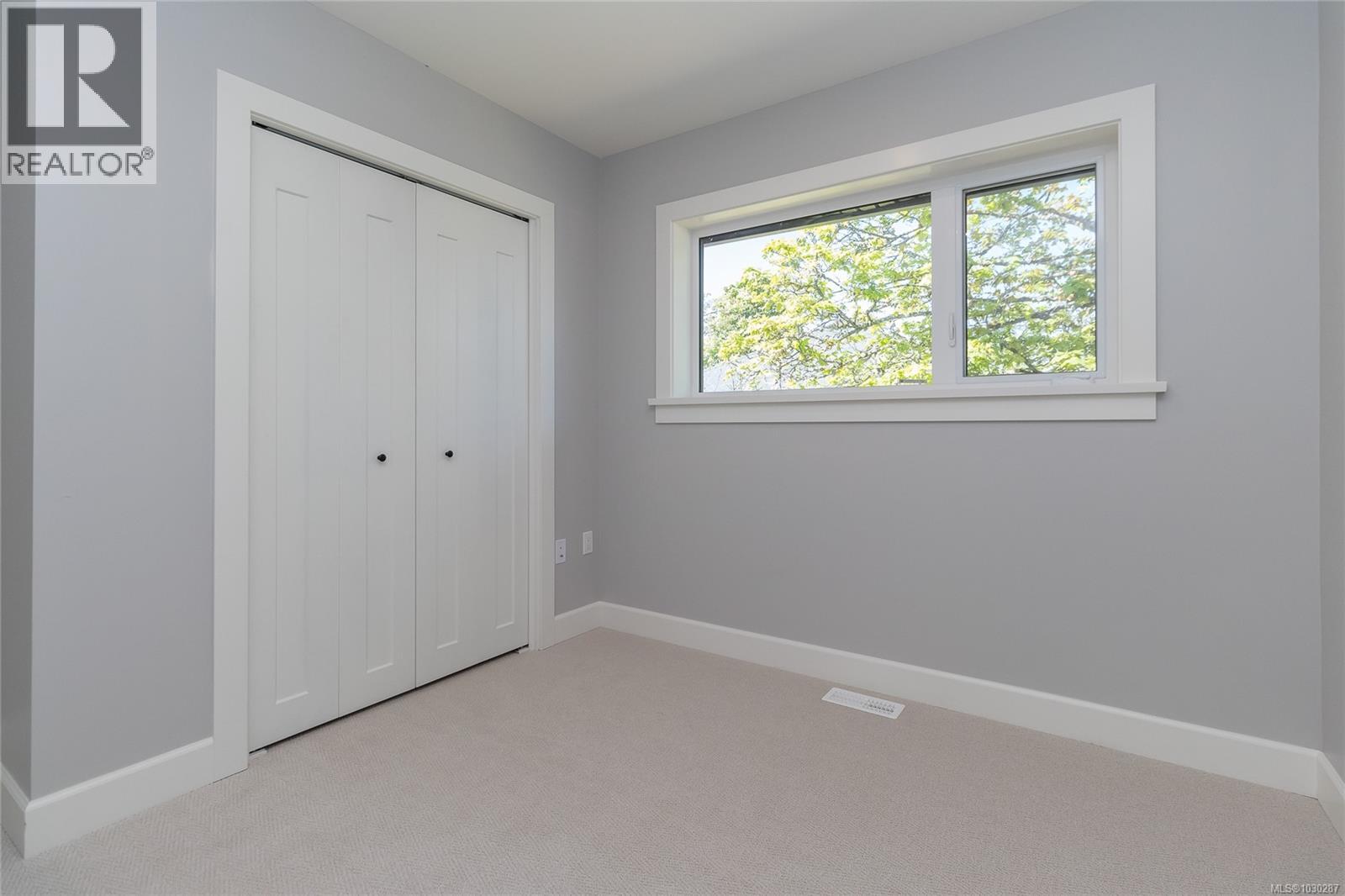 #103 1048 Clarke Rd - 20