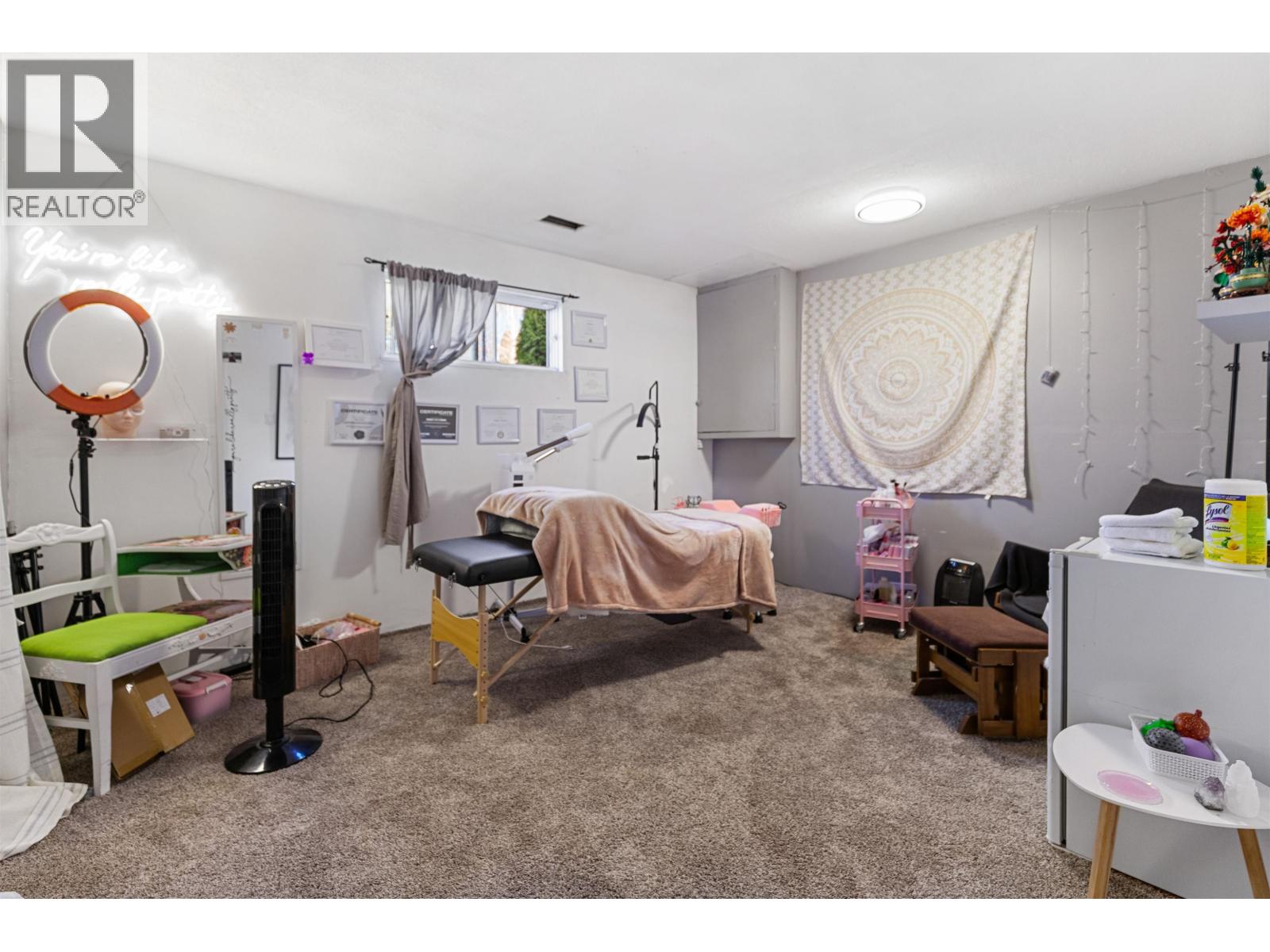 6485 DRIFTWOOD ROAD - 11